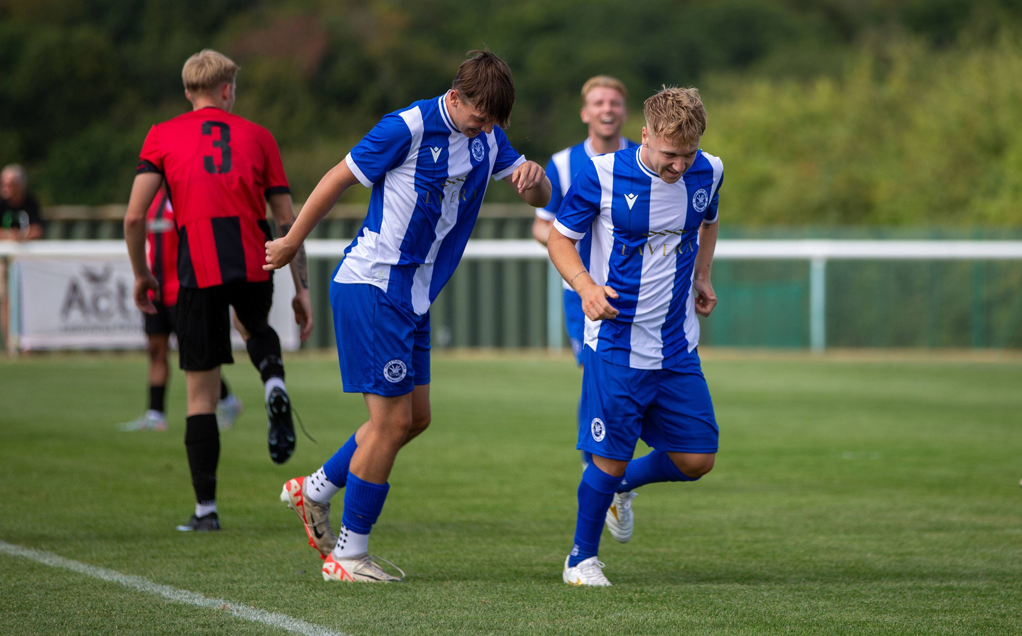 Penn & Tylers vs Thatcham Town — photo 20