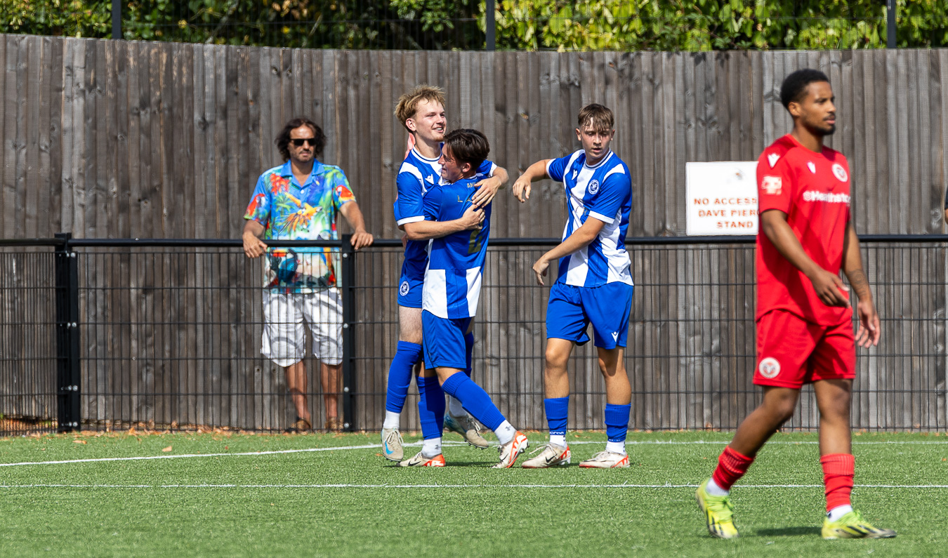 Beaconsfield FC vs Penn & Tylers — photo 13
