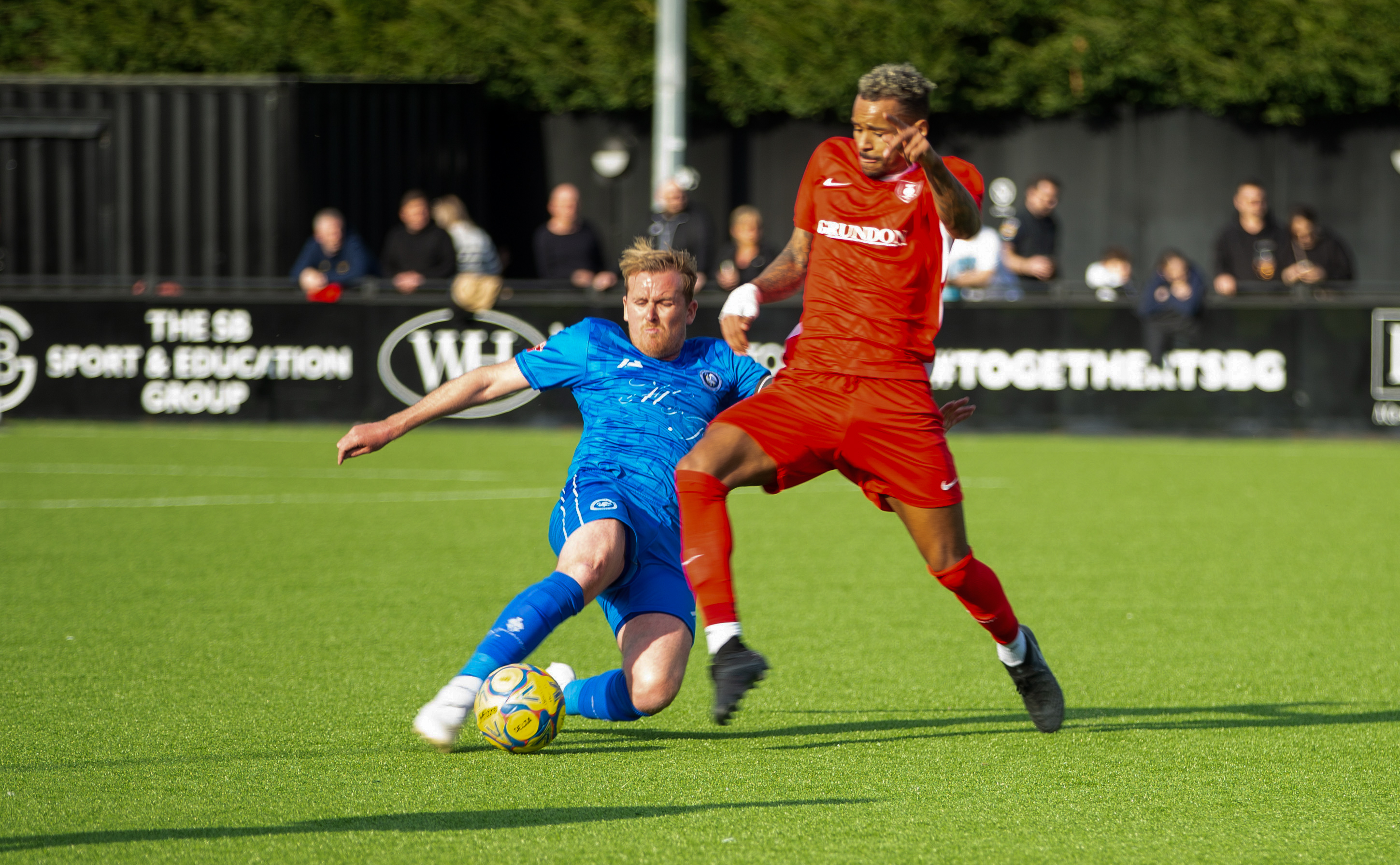 Bracknell Town vs Marlow FC — photo 23